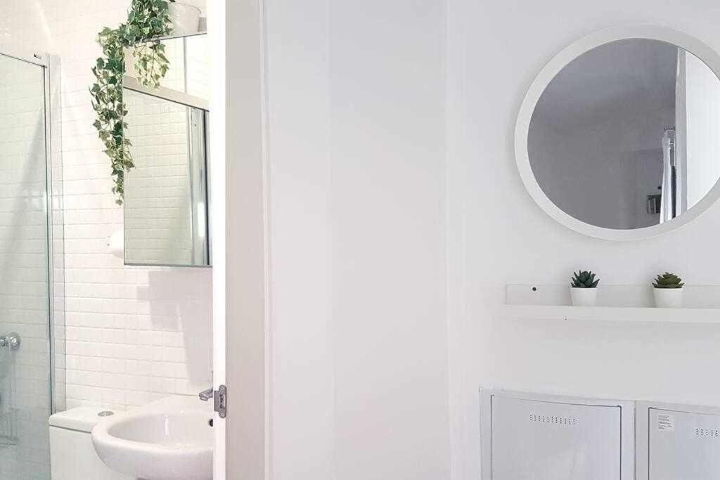 Apartamento Aym Places Buen Viaje Parking Incluido Sevilha